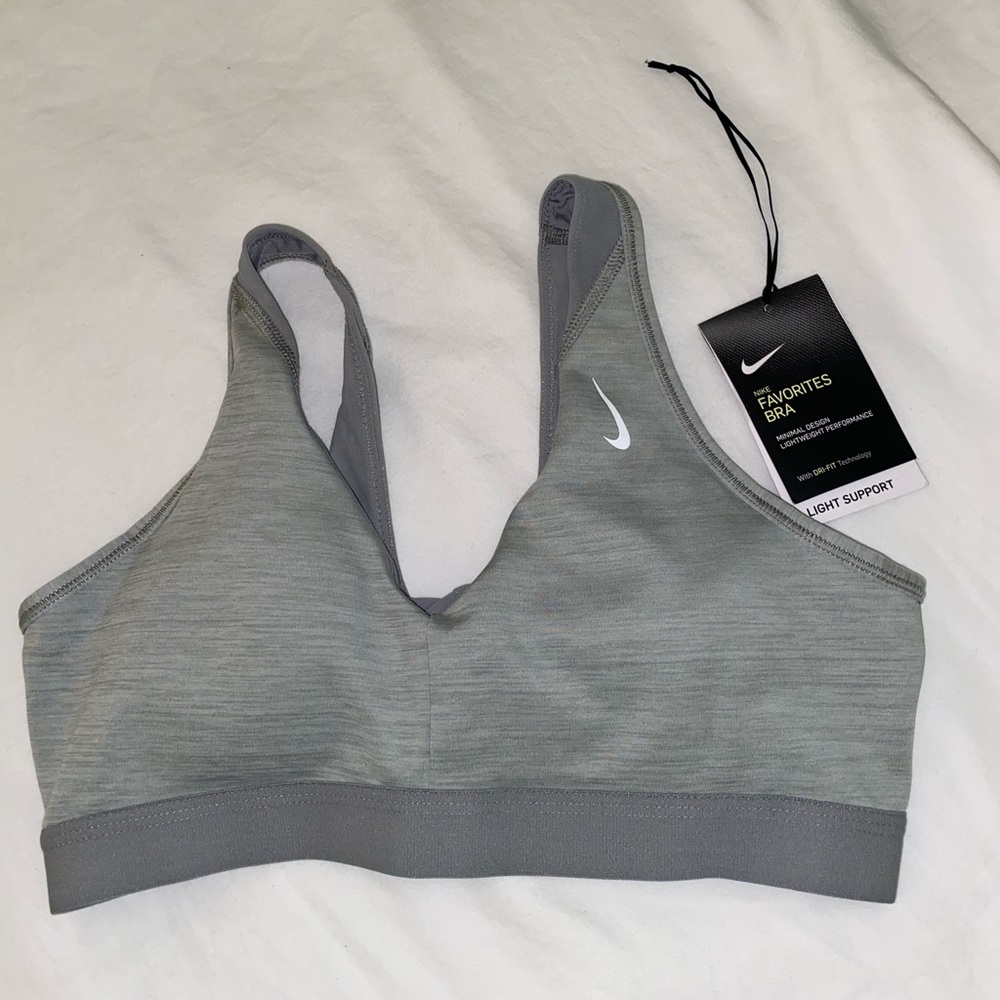 Nike Yoga Keyhole Sports Bra